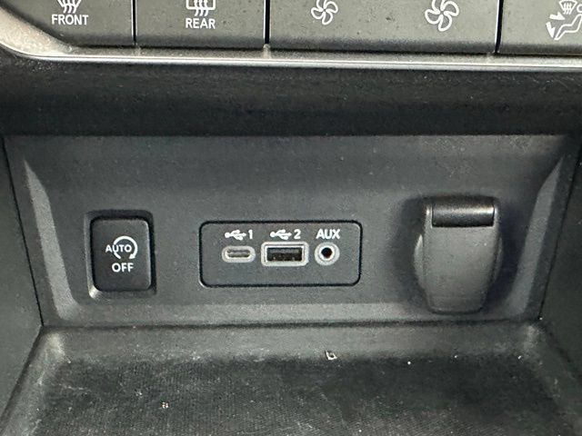 Used 2024 Nissan Sentra SV w/ All-Weather Package FWD image 38