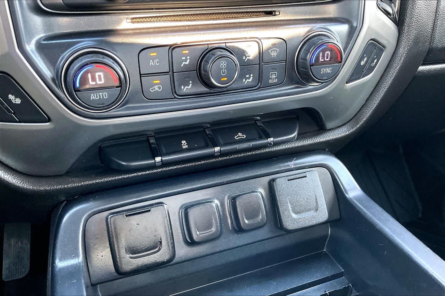 Used 2018 Chevrolet Silverado 1500 LT w/ Texas Edition RWD image 34