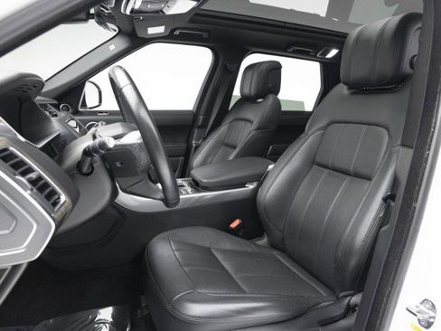 Used 2018 Land Rover Range Rover Sport SE image 8