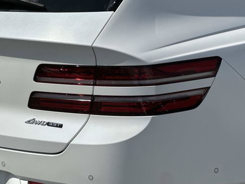 Used 2023 Genesis GV80 3.5T AWD/4WD image 9