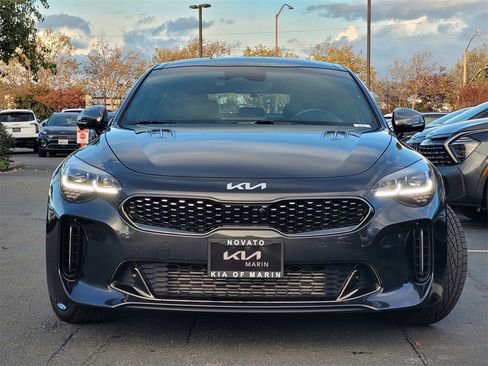 Used 2023 Kia Stinger GT2 image 2