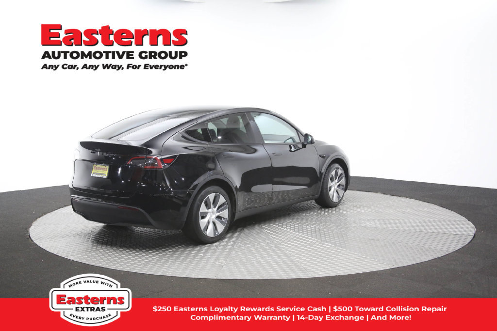 Used 2023 Tesla Model Y Long Range AWD/4WD image 40