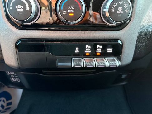 Used 2025 RAM 1500 Big Horn AWD/4WD image 26