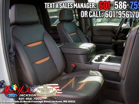 Used 2023 GMC Sierra 2500 AT4 w/ AT4 Premium Plus Package image 10