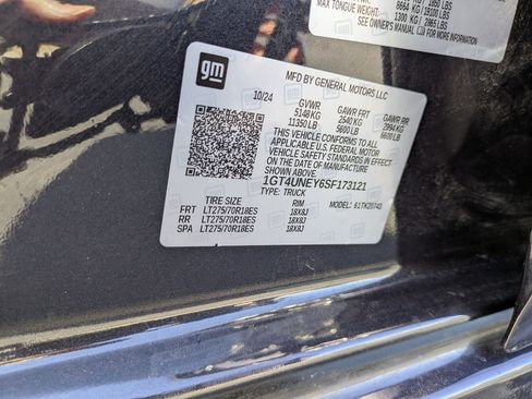 Used 2025 GMC Sierra 2500 SLT image 34