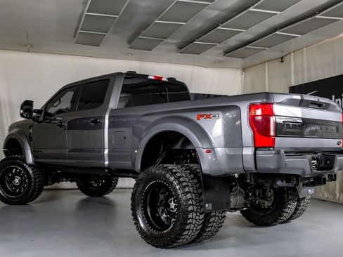 Used 2022 Ford F450 Platinum w/ FX4 Off-Road Package AWD/4WD image 10