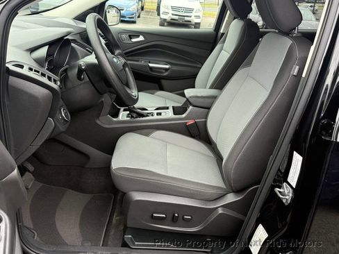 Used 2019 Ford Escape SE FWD image 7