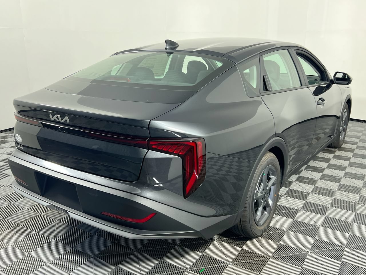 New 2026 Kia K4 FWD image 3