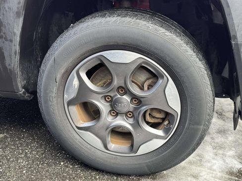 Used 2015 Jeep Renegade Sport w/ Power & Air Group image 7