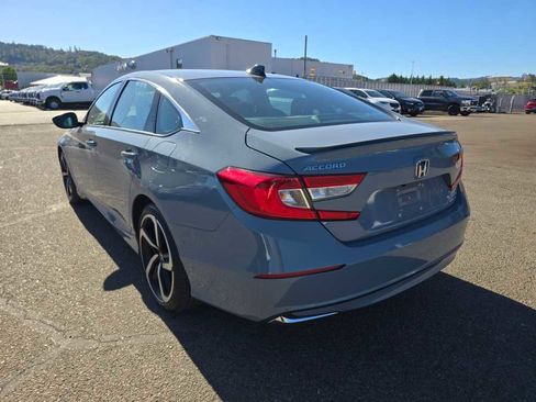 Used 2022 Honda Accord Sport image 2
