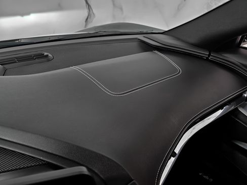Used 2020 Chevrolet Corvette Stingray Preferred Cpe w/ 2LT Preferred Equipment Group RWD image 22