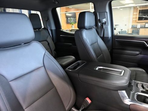 Used 2022 GMC Sierra 1500 SLT w/ SLT Convenience Package image 11