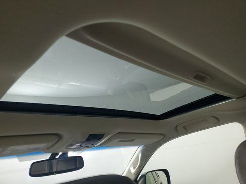 Used 2015 Lexus GX 460 image 16