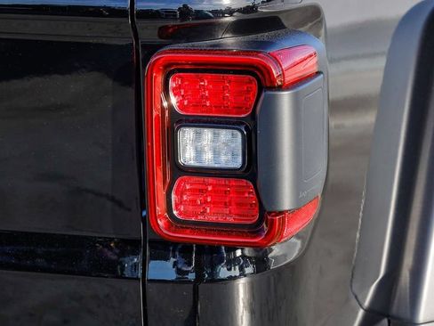 New 2026 Jeep Gladiator Mojave AWD/4WD image 10