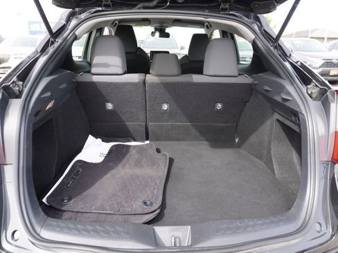 Used 2021 Toyota C-HR LE image 10