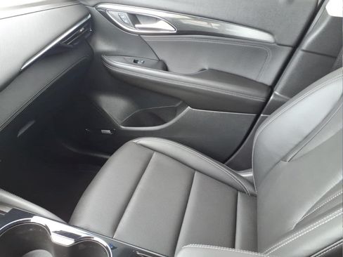 Used 2025 Buick Envision Preferred AWD/4WD image 15