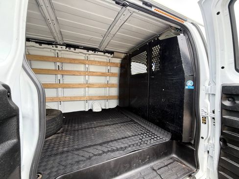 Used 2023 Chevrolet Express 2500 w/ Driver Convenience Package RWD image 18