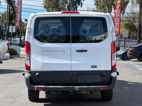 Used 2018 Ford Transit 350 XL image 5