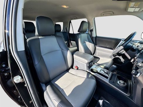 Used 2024 Toyota 4Runner SR5 Premium image 28