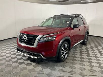 Used 2023 Nissan Pathfinder Platinum w/ Cargo Package