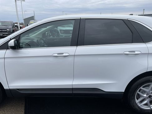 Used 2023 Ford Edge SEL image 36