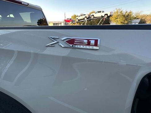 New 2026 GMC Sierra 1500 Pro w/ Graphite Edition AWD/4WD image 9