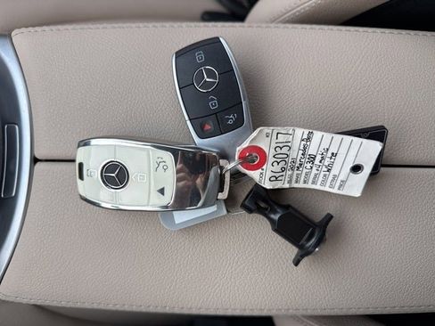 Used 2021 Mercedes-Benz C 300 4MATIC Sedan w/ Premium Package image 39