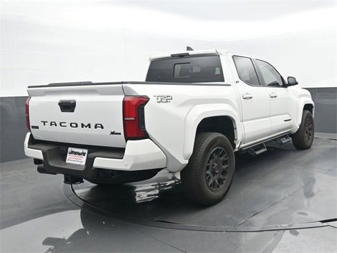 Used 2024 Toyota Tacoma TRD Sport w/ TRD Sport Upgrade Package image 6
