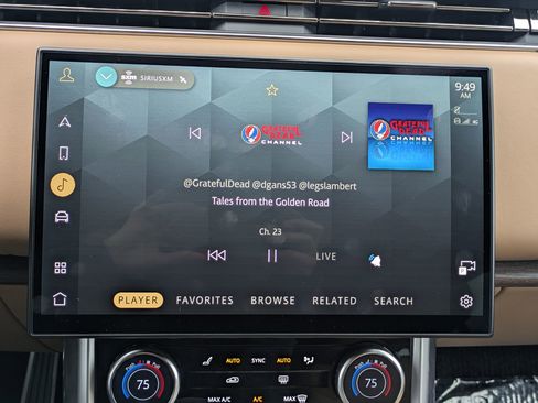 Used 2023 Land Rover Range Rover SE image 12