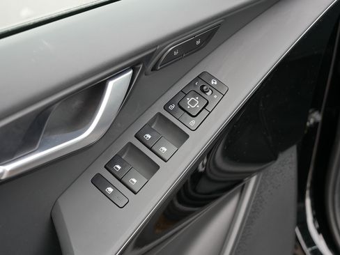 Certified 2024 Kia Niro Wave w/ Wave Preserve Package image 19