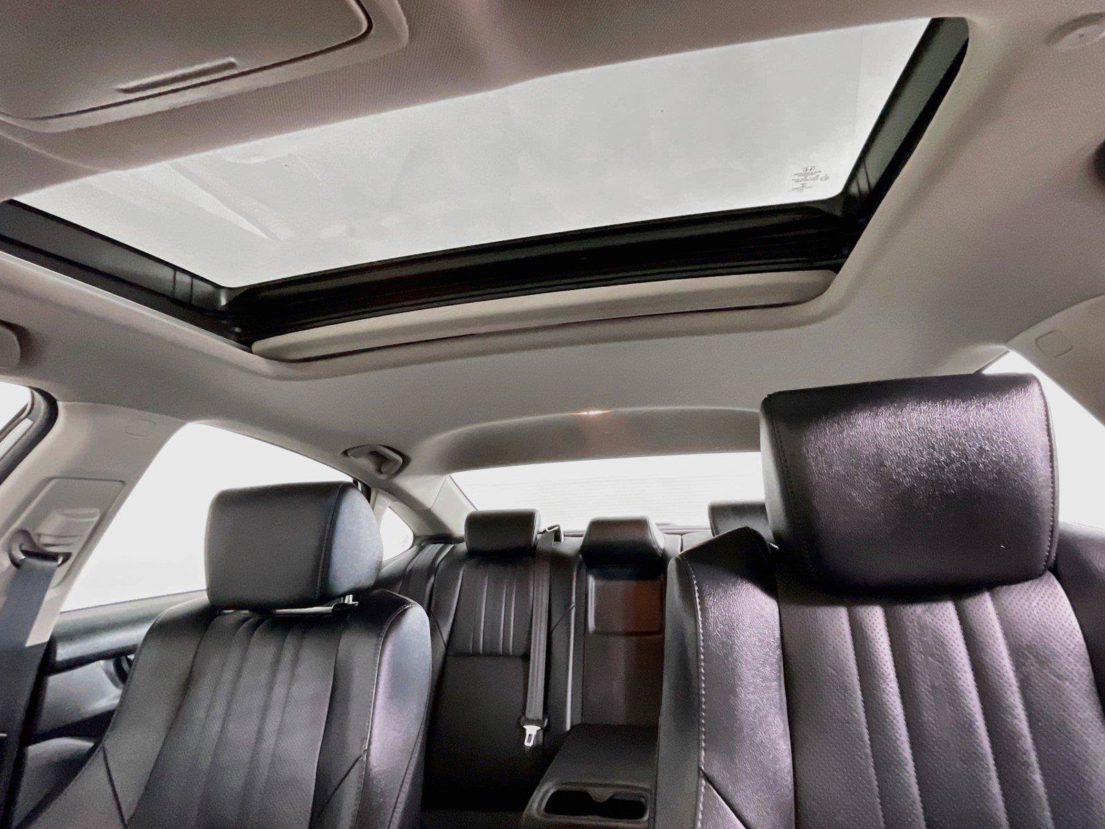 Used 2019 Honda Accord EX-L image 12