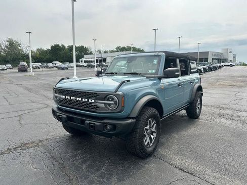 Certified 2023 Ford Bronco Badlands AWD/4WD image 4