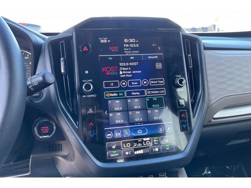 Used 2025 Subaru Forester Premium image 26