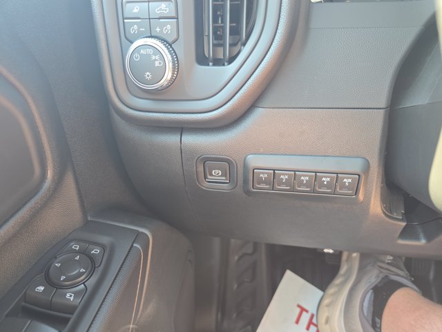 New 2026 GMC Sierra 2500 Pro w/ Convenience Package AWD/4WD image 19
