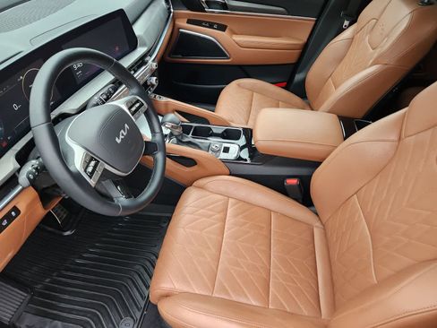 Certified 2025 Kia Telluride SX Prestige X-Pro AWD/4WD image 2