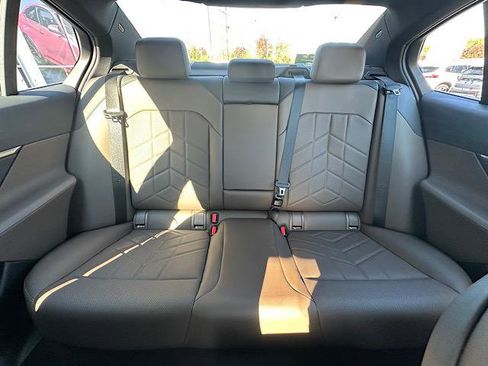 Certified 2024 BMW 540i xDrive 540i xDrive Sedan w/ Premium Package image 31