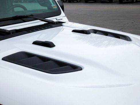 Used 2025 Jeep Wrangler Unlimited Rubicon image 39