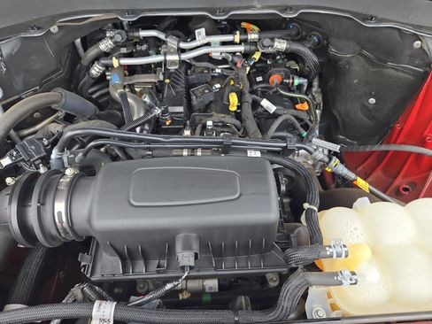 Used 2023 Ford Explorer XLT w/ Equipment Group 202A image 14