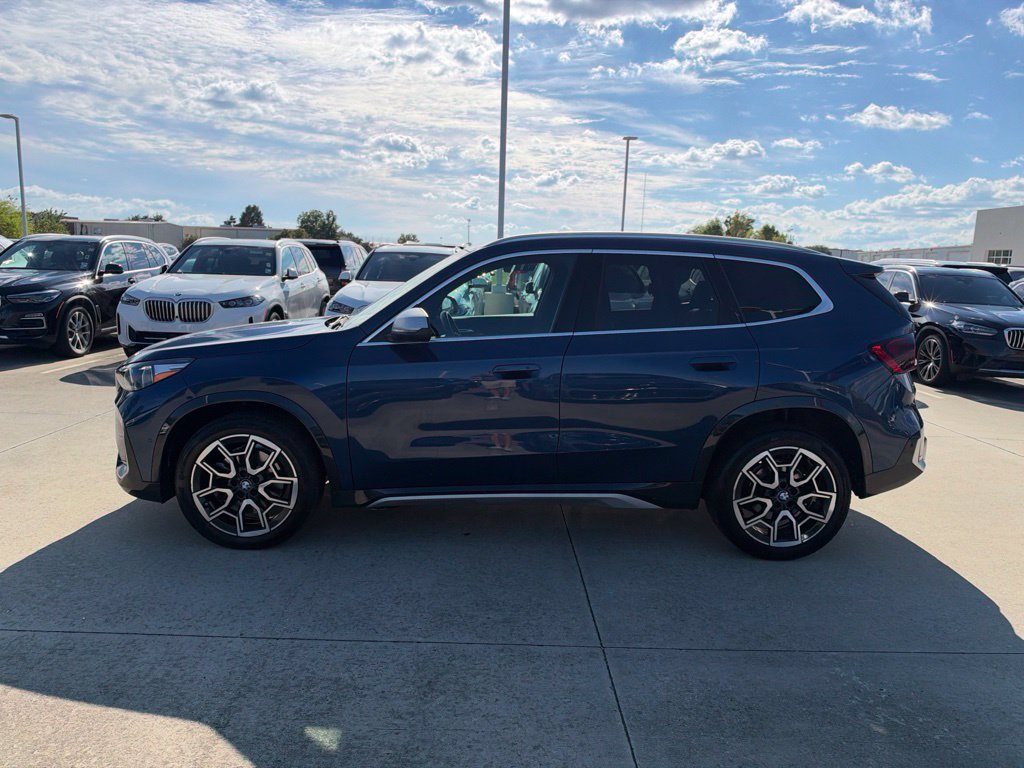 Certified 2023 BMW X1 xDrive28i w/ Convenience Package AWD/4WD image 2