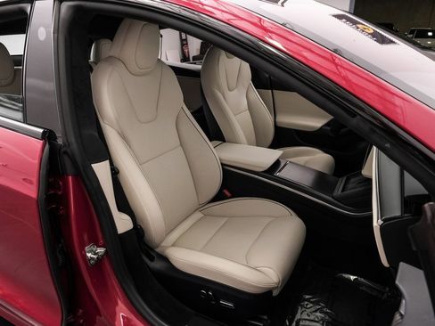 Used 2021 Tesla Model S Plaid image 42