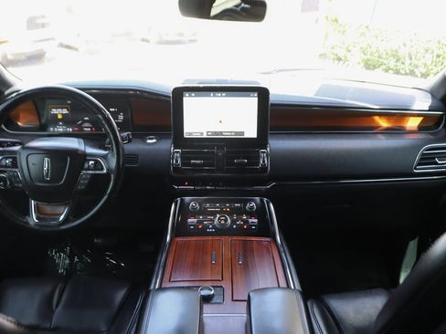 Used 2020 Lincoln Navigator Reserve w/ Equipment Group 208A Reserve AWD/4WD image 30