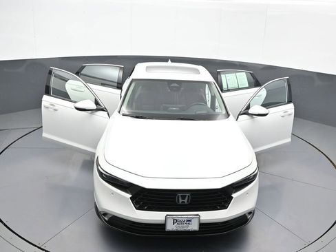 Used 2023 Honda Accord Touring image 45