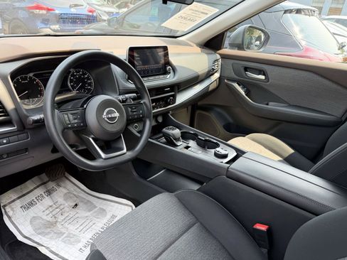 Used 2023 Nissan Rogue SV AWD/4WD image 13
