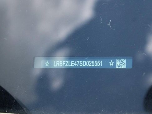 New 2025 Buick Envision Sport Touring image 10