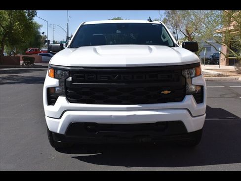Used 2024 Chevrolet Silverado 1500 Custom w/ Turbomax Blackout Package RWD image 8
