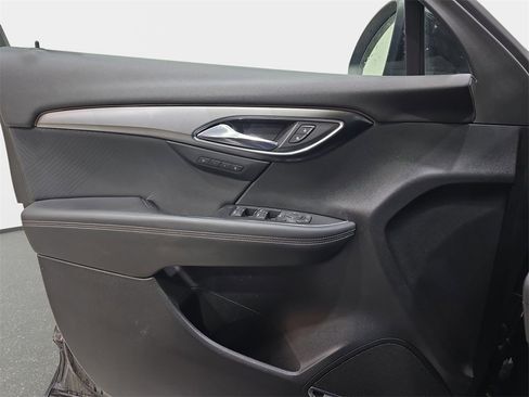 Used 2024 Buick Envision Sport Touring image 29