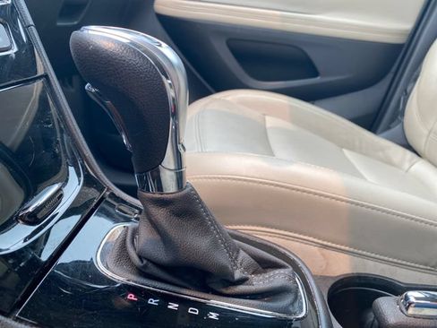 Used 2017 Buick Encore Essence FWD image 27