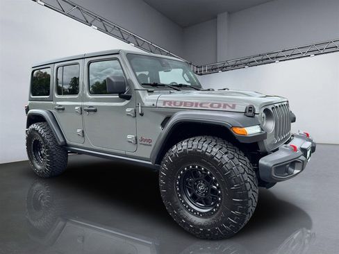 Used 2020 Jeep Wrangler Unlimited Rubicon w/ LED Lighting Group AWD/4WD image 9
