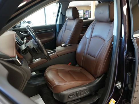 Used 2021 Buick Enclave Avenir w/ Avenir Technology Package AWD/4WD image 2