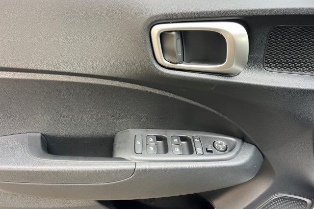 New 2026 Hyundai Venue SE FWD image 10